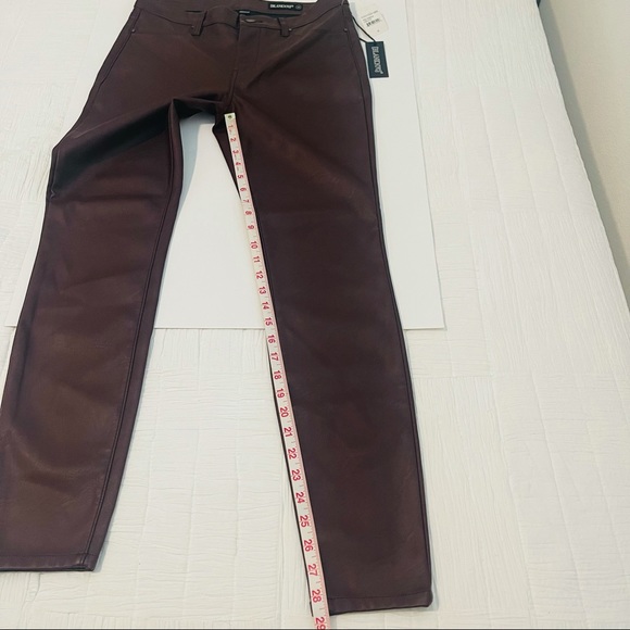 Blank NYC Vegan Leather Skinny Pant - Picture 7 of 11